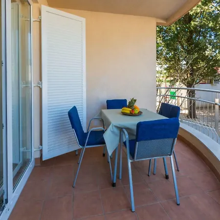 Apartments Villa Vanda Selce Exterior photo