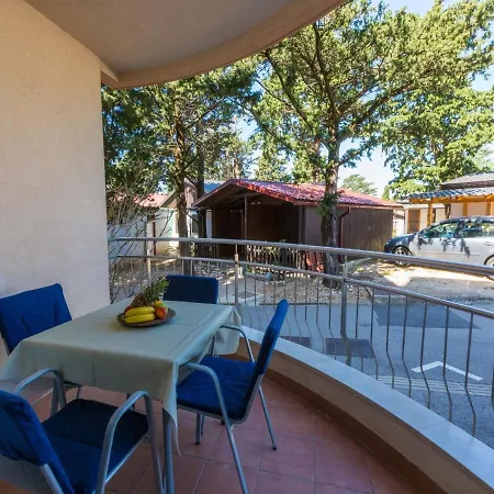 Apartments Villa Vanda Selce Exterior photo