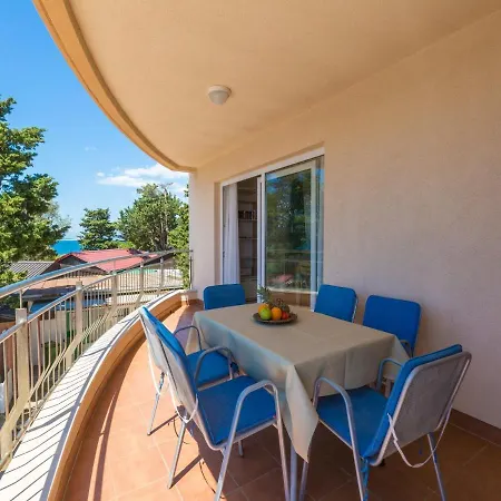 Apartments Villa Vanda Selce Exterior photo