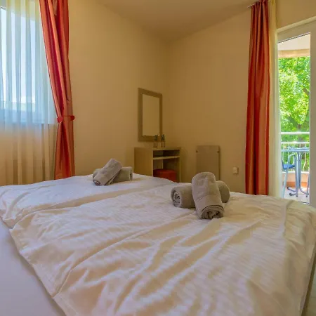 Apartments Villa Vanda Selce Exterior photo