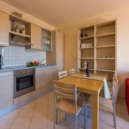Apartments Villa Vanda Selce Exterior photo