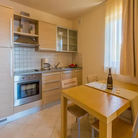 Apartments Villa Vanda Selce Exterior photo