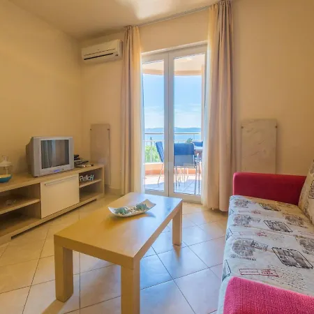 Apartments Villa Vanda Selce Exterior photo