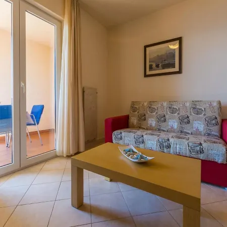 Apartments Villa Vanda Selce Exterior photo