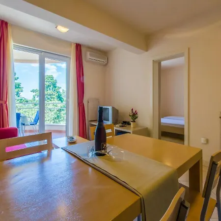 Apartments Villa Vanda Selce Exterior photo