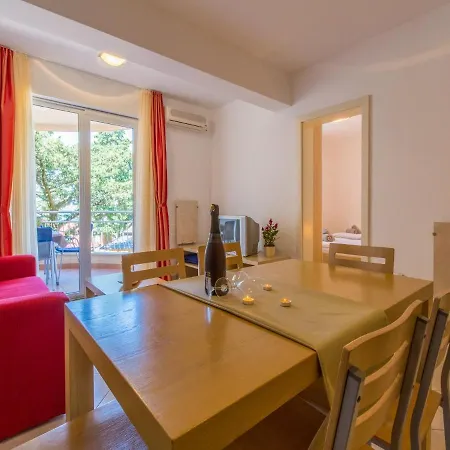 Apartments Villa Vanda Selce Exterior photo