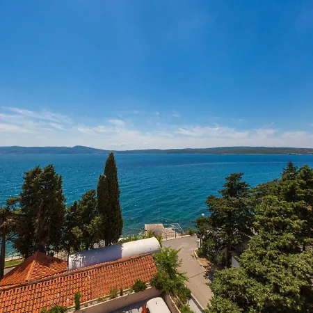 Apartments Villa Vanda Selce Exterior photo