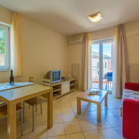 Apartments Villa Vanda Selce Exterior photo